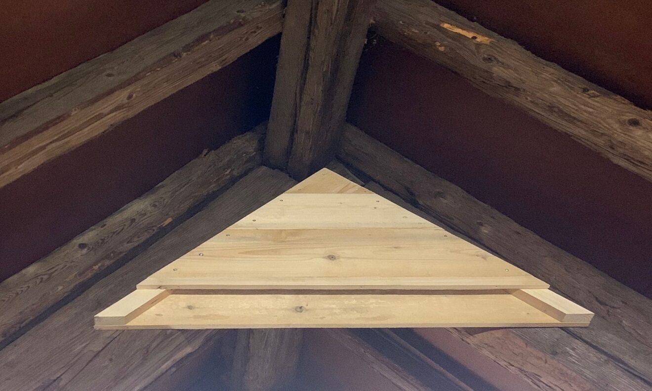 Neue Holzkonstruktion im Dachstock der Berrischeune.